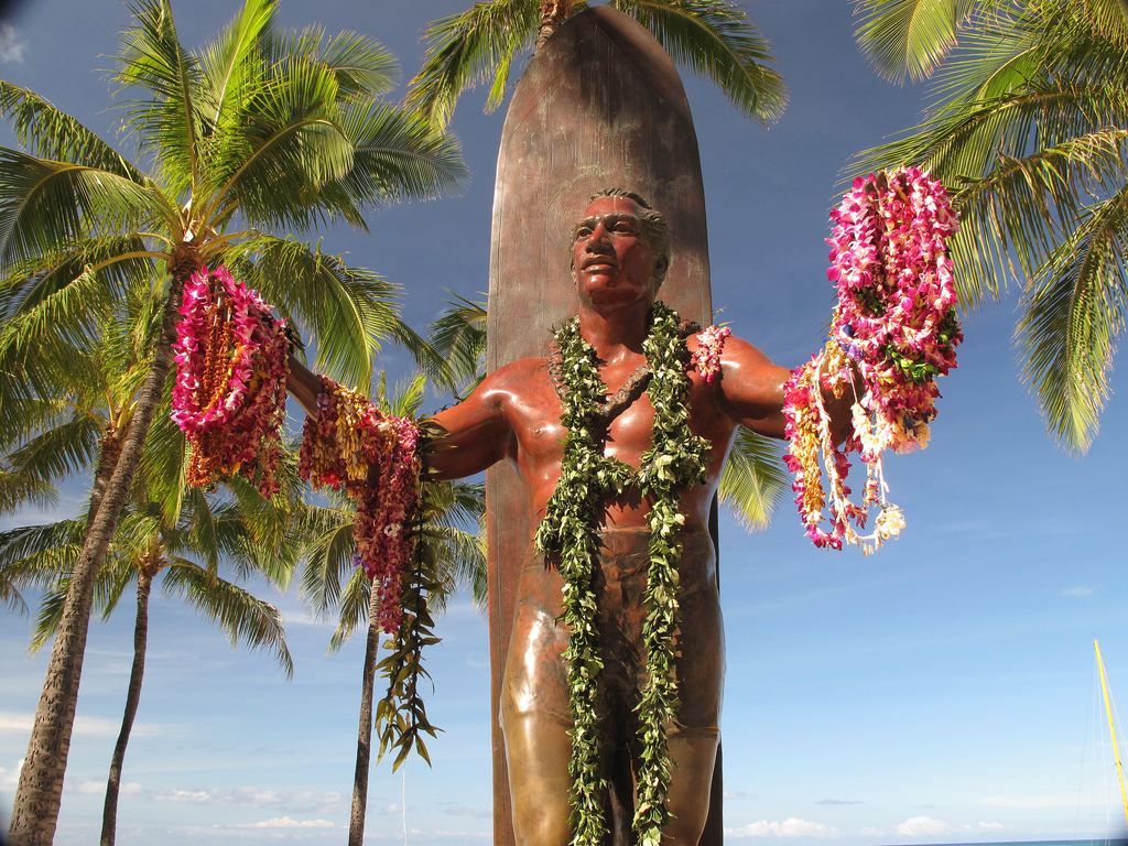 photo of Duke Kahanamoku Statue